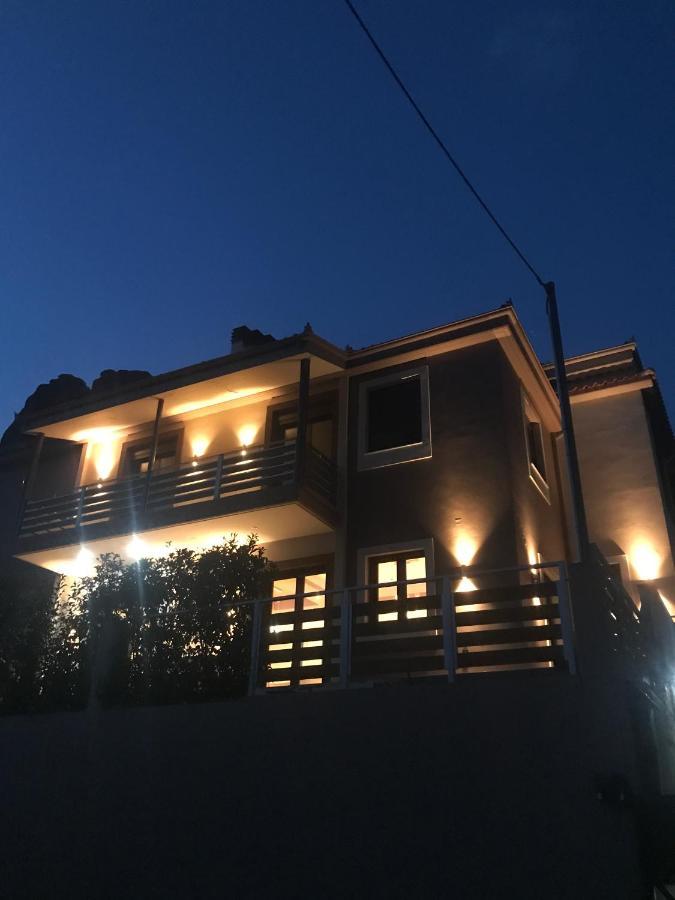 Villa Under Meteora Калампака Экстерьер фото